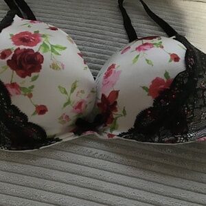 Victoria’s Secret Bra